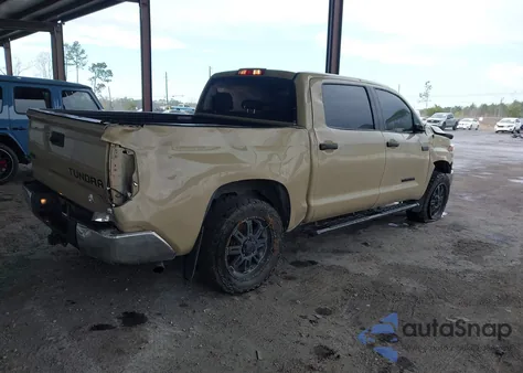 2017 Toyota Tundra Sr5 5.7L V8 z USA, uszkodzony, nr VIN 5TFDW5F11HX618993